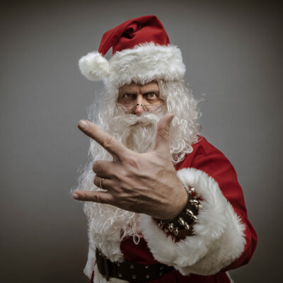 Un manifeste metal en 10 chansons de noël !