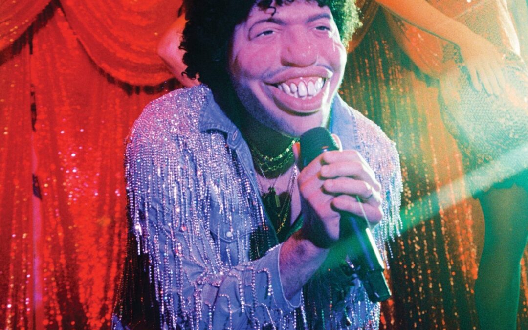 Pochette de l'album Hermoso de benny blanco