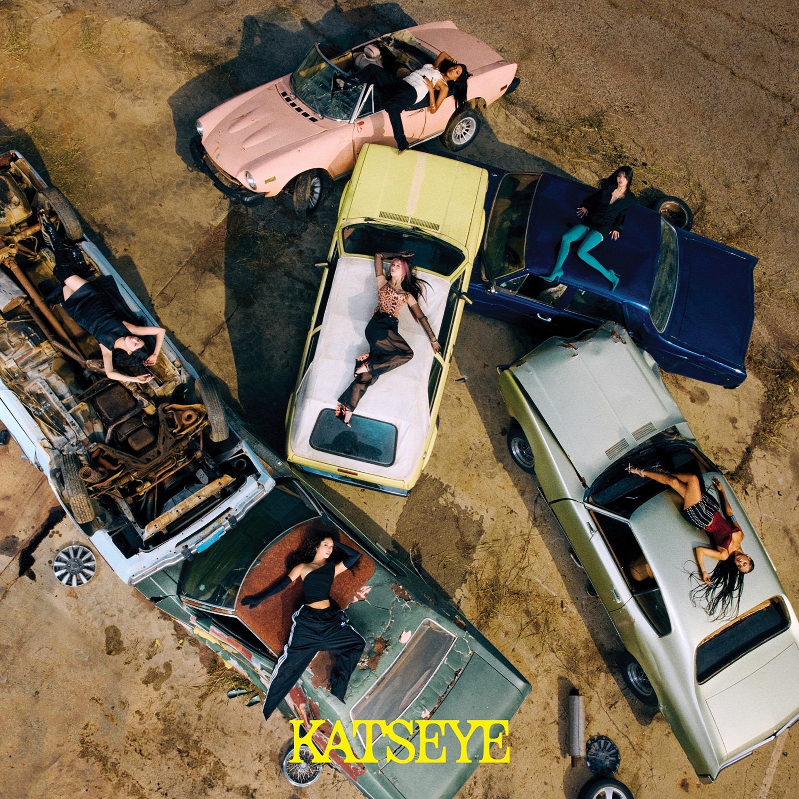 Pochette de l'EP Beautiful Chaos contenant le single Gabriela de KATSEYE