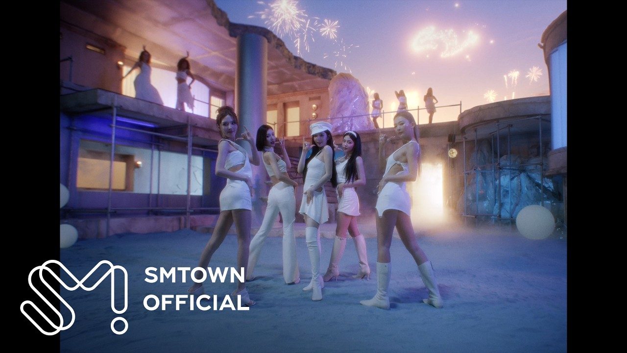 Red Velvet dans le clip de Surfin' Boy