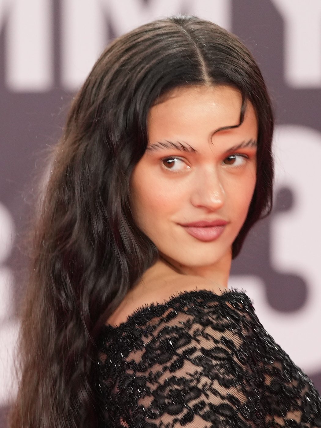 Rosalía lors d'une cérémonie